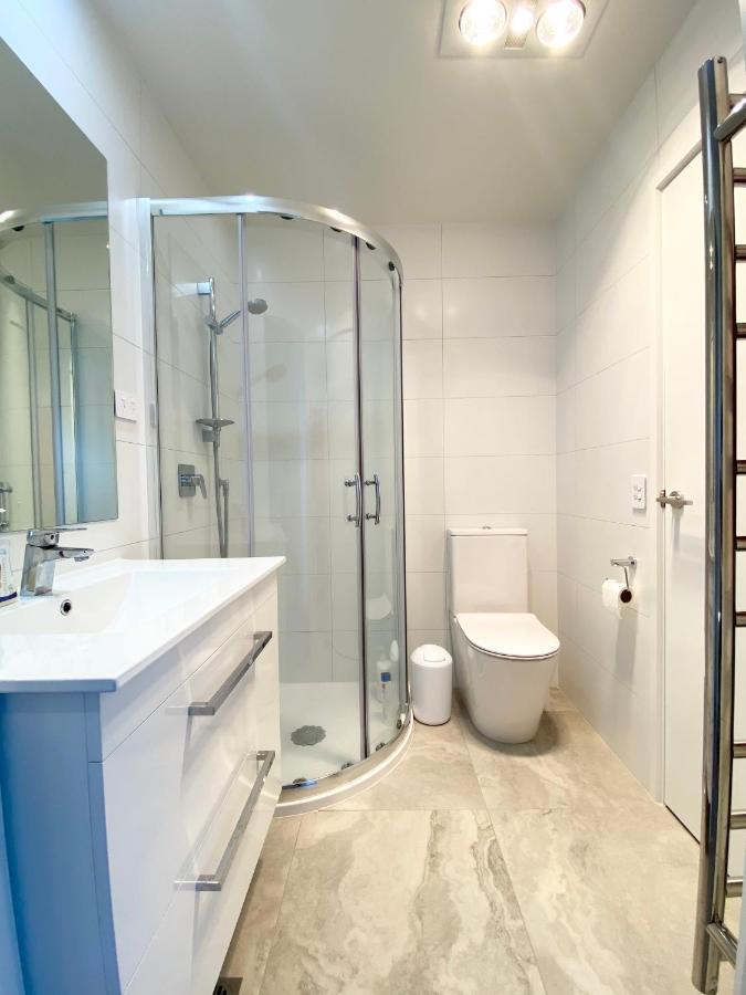 شقة Stunning Townhouse - Walking To Botany Shopping Center أوكلاند المظهر الخارجي الصورة