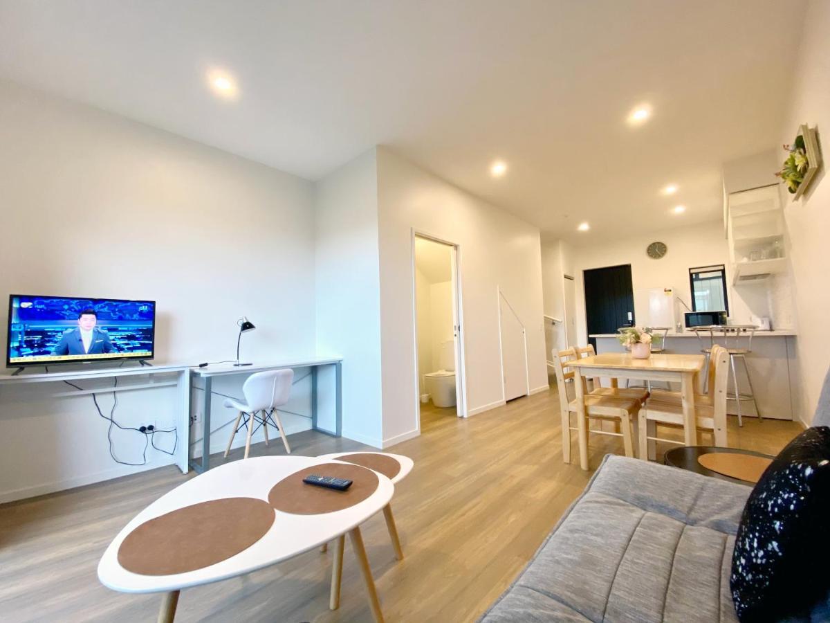 شقة Stunning Townhouse - Walking To Botany Shopping Center أوكلاند المظهر الخارجي الصورة