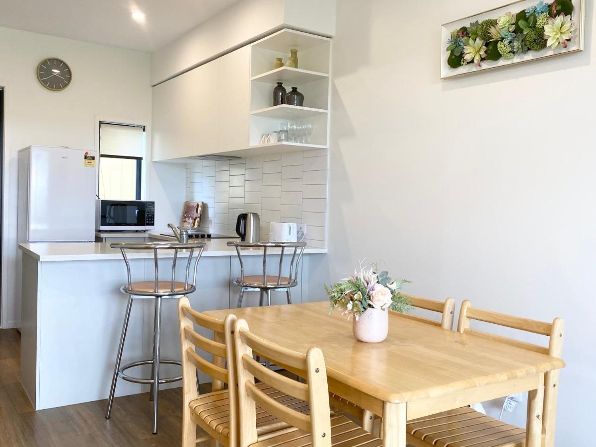 شقة Stunning Townhouse - Walking To Botany Shopping Center أوكلاند المظهر الخارجي الصورة